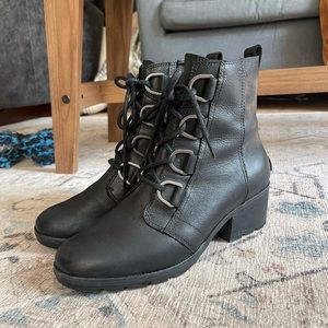 Sorel Cate lace up bootie